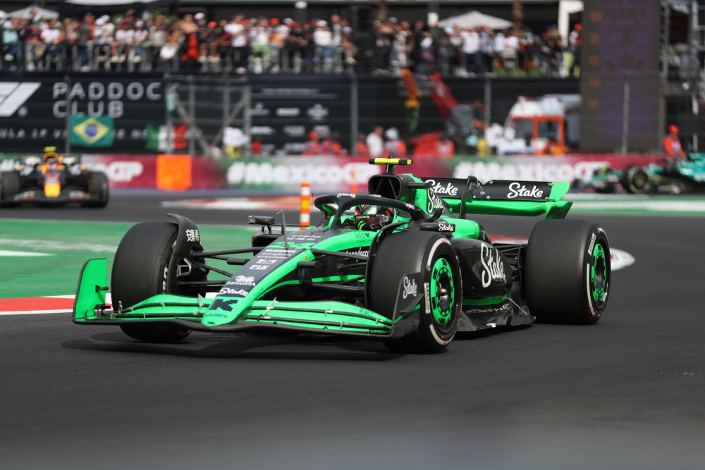 雷诺车队力克红牛二队,塞恩斯扛起全队 雷诺车队力克红牛二队,塞恩斯扛起全队