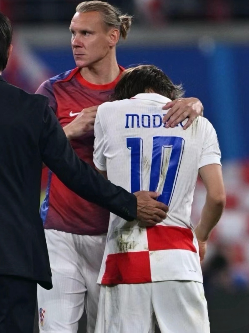 德国与克罗地亚交锋,胜负难料 德国与克罗地亚交锋,胜负难料