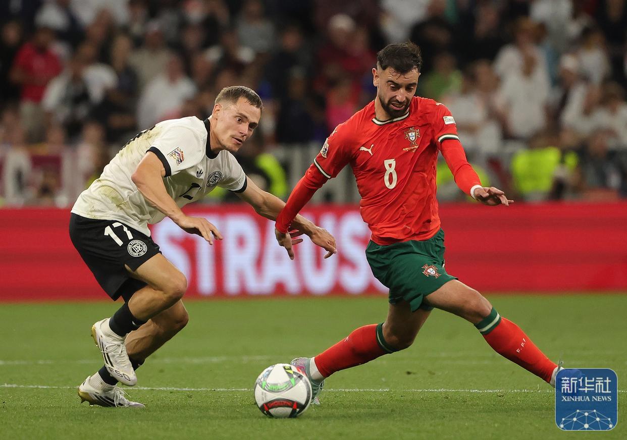葡萄牙队逆转战胜德国队,挺进决赛 葡萄牙队逆转战胜德国队,挺进决赛