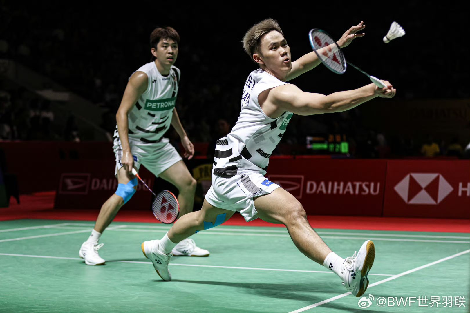 IM体育官网入口-印尼羽毛球队鏖战韩国羽毛球队，林丹关键制胜