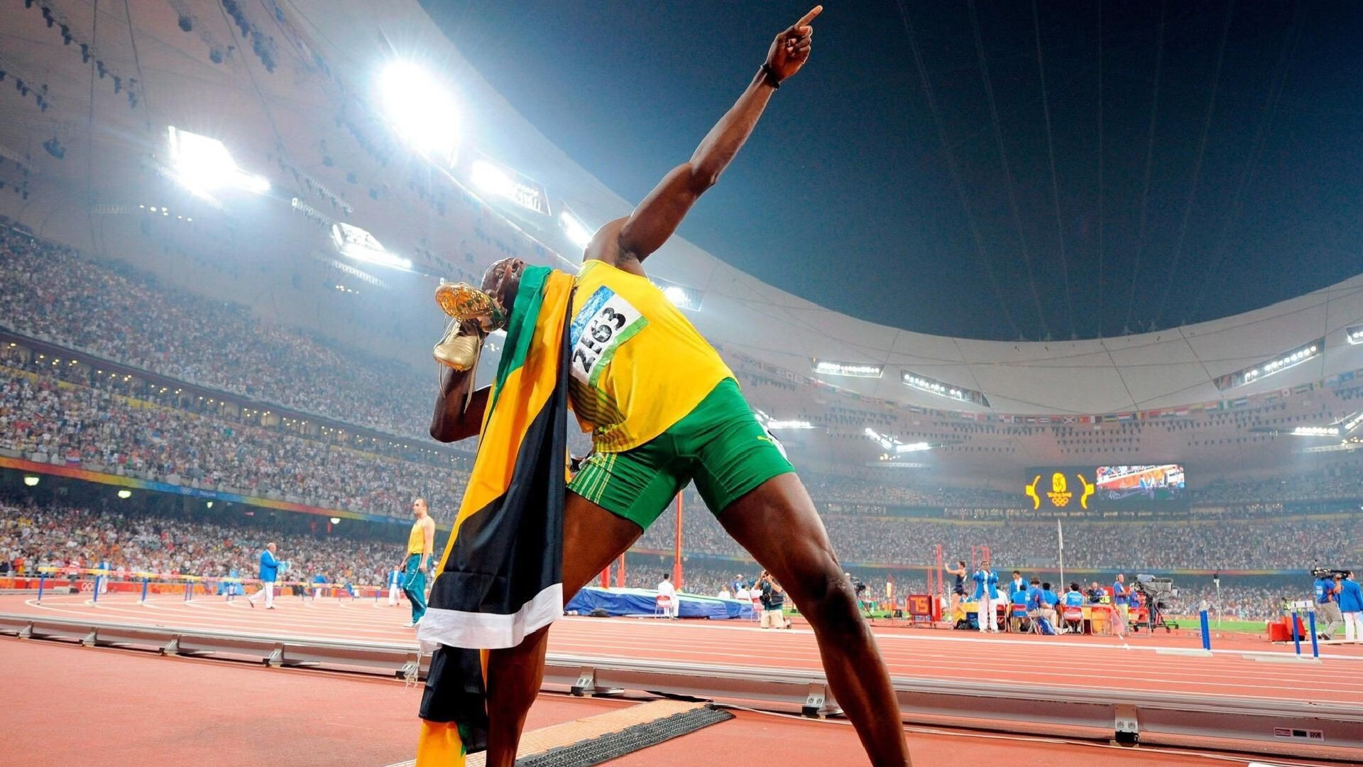 戈贝尔全场最佳无争议，尼克斯血拼吉林队